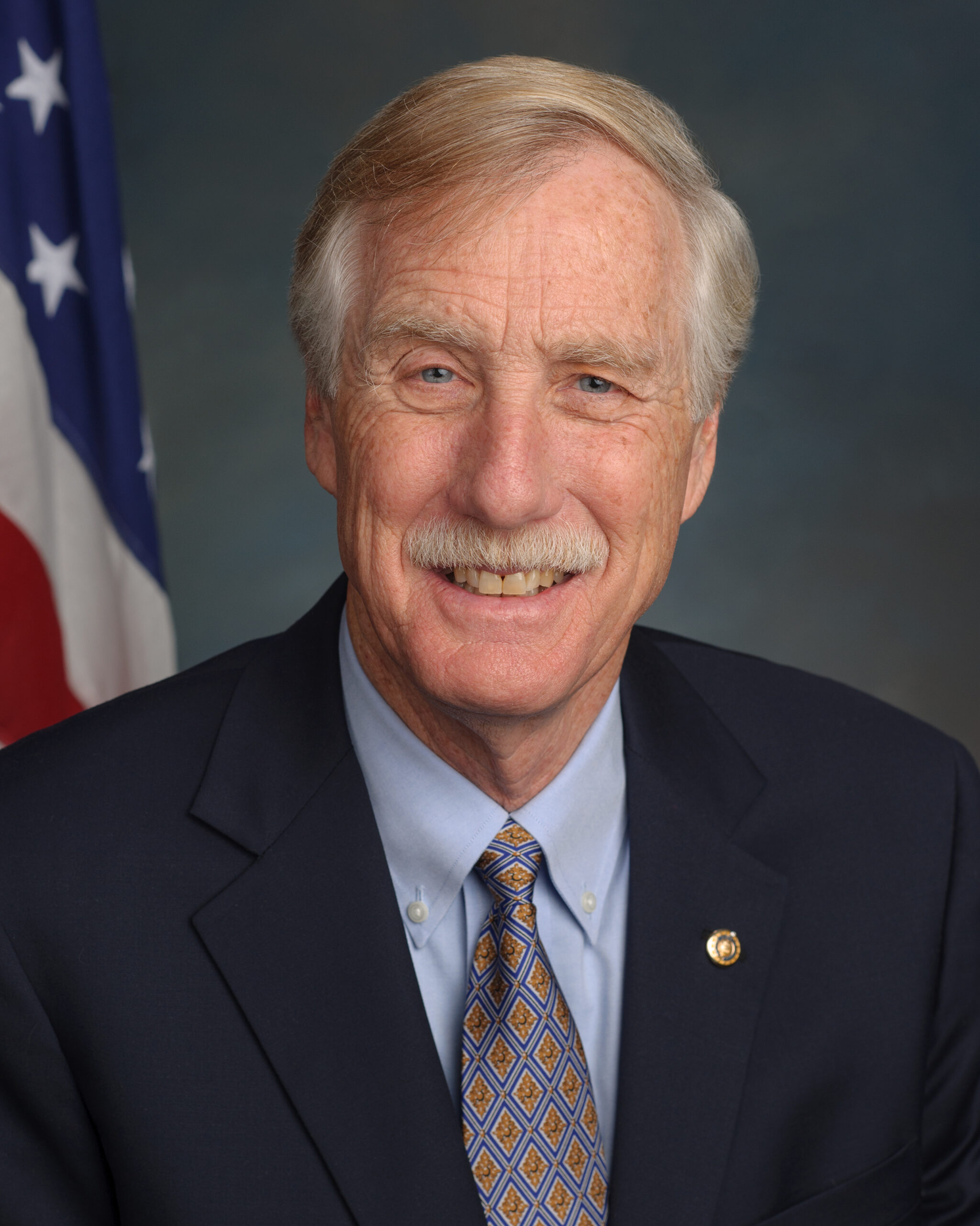 Angus King (I-MA)